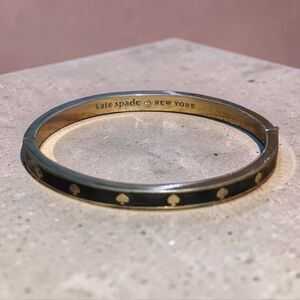 Kate Spade Spot the Spade Black and Gold Enamel Hinged Bangle